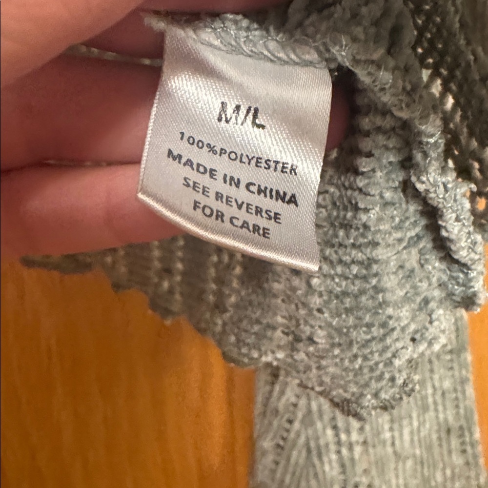 Soft Sage green Knit Sweater - Picture 3 of 4